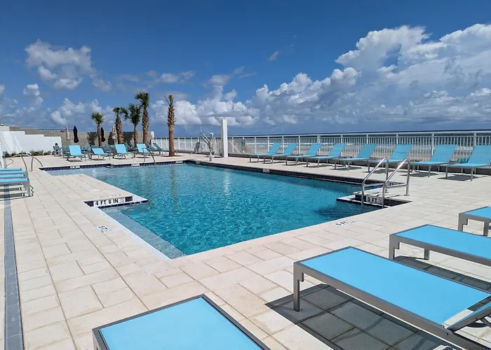 Holiday Inn Express & Suites Oceanfront Daytona Beach Shores By Ihg