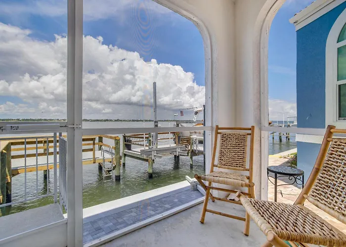 Waterfront Nettles Island Beach House Pool Access
