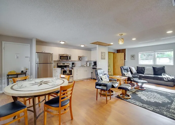 Beachfront Indialantic Home With Yard - Pets Welcome