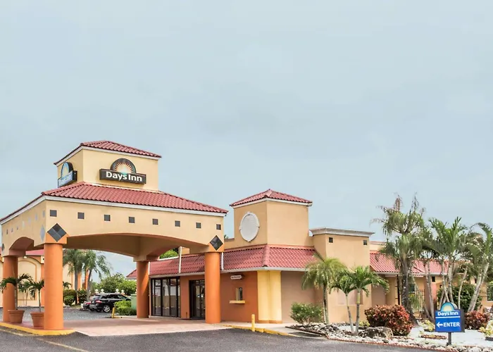 Days Inn By Wyndham Fort Myers