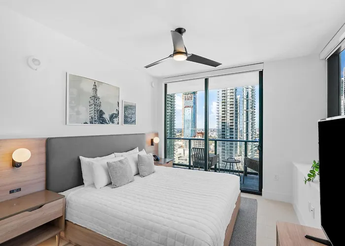 Luxury 2-Bdrm Condo In The Heart Of Downtown Miami