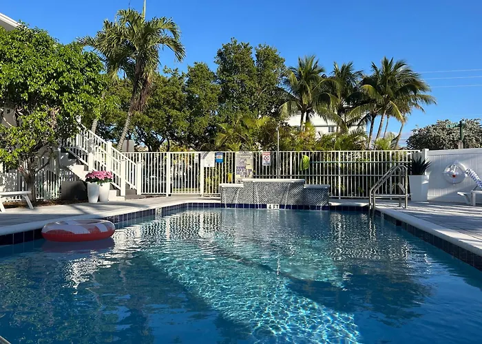 Sea Spray Inn