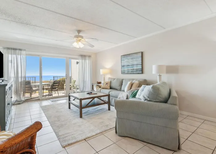 Short Walk To The Beach Condo