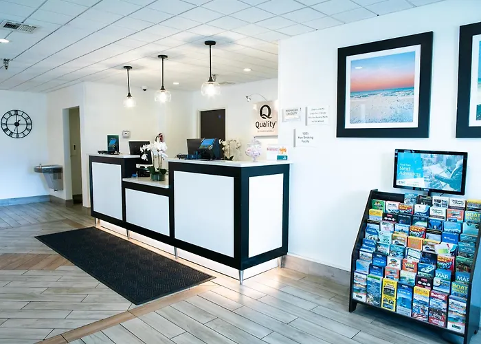 Quality Inn Palm Beach International Airport