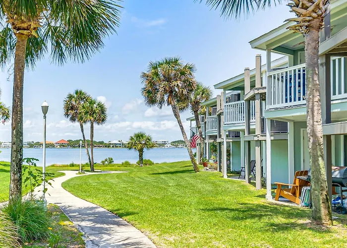 Eco-Bungalow Condo Pensacola Beach Access!