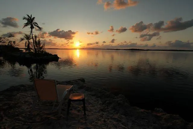 Tarpon Flats Inn & Marina - Key Largo