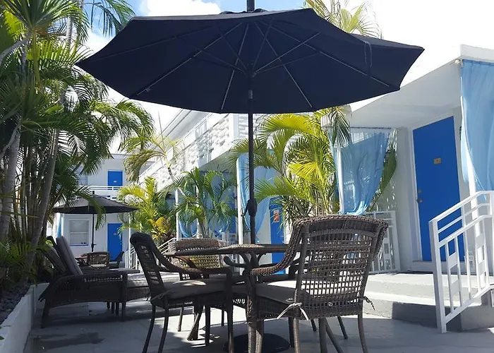 Miami Beach Byron Suites