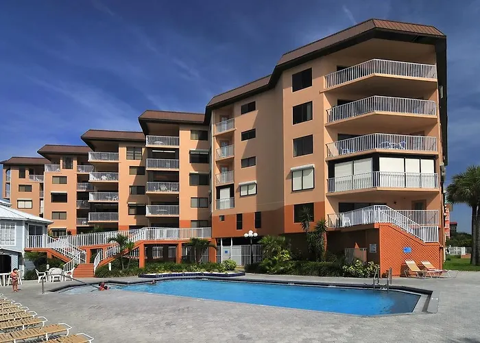 Beach Palms- Unit 102