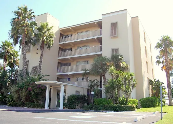 Turtle Crawl Inn - Longboat Key