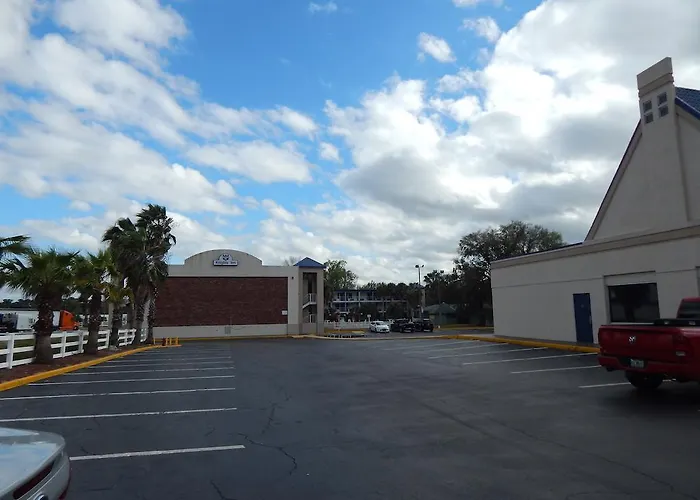 Knights Inn - Plant City