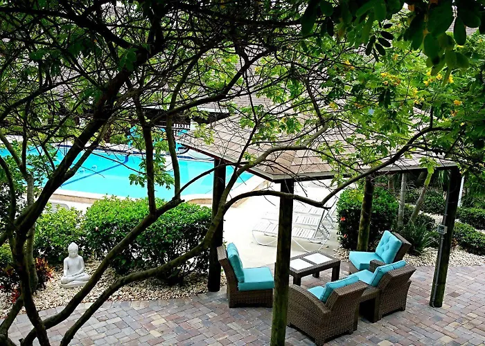 Dolphin Key Resort - Cape Coral
