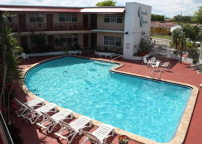 Beach And Town Motel