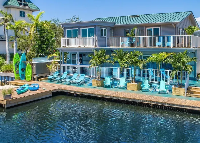 Latitude 26 Waterfront Boutique Resort - Bonita Springs