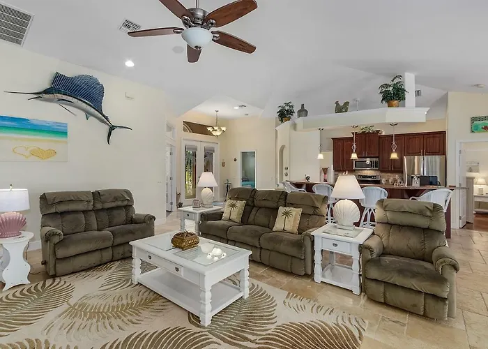 Luxury Home, Hot Tub, Heated Pool, Tiki Bar - Villa Spain