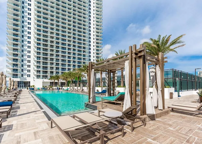 Hyde Beach House Hollywood Private Suites