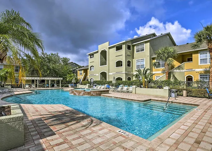 Modern Condo With Pool 4 Mi To Clearwater Beach!