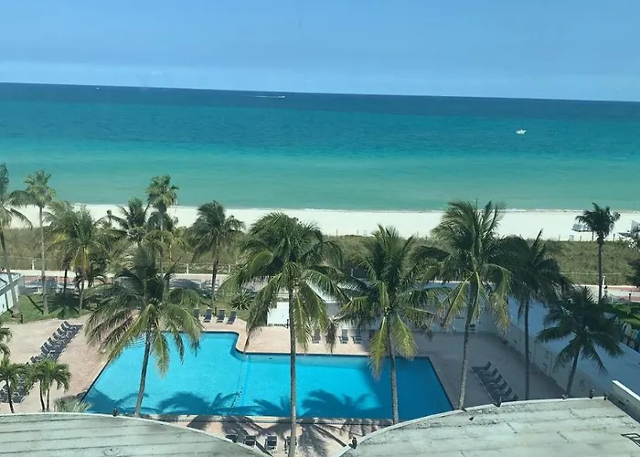 Ocean Front Casablanca Studios With Full Kitchens & Beach Access By Bl Rentals