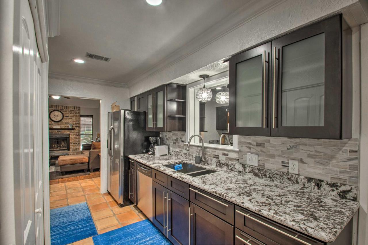 2-story With Game And Private Yard Pensacola
