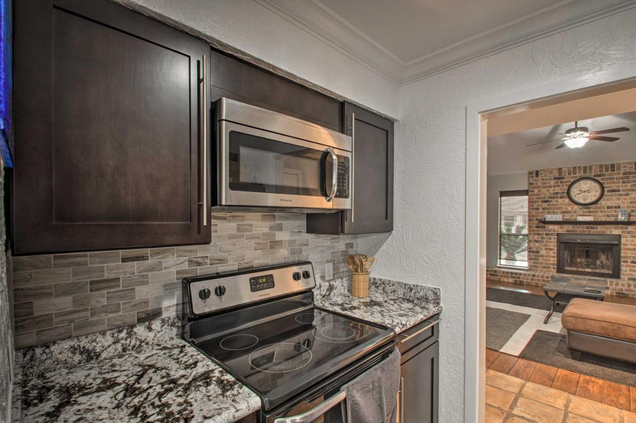 2-story With Game And Private Yard *