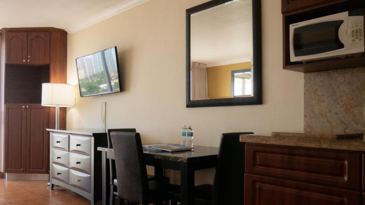 Ramada Plaza By Wyndham Marco Polo 3*