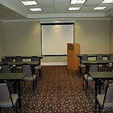 Hotel La Quinta By Wyndham West 3*