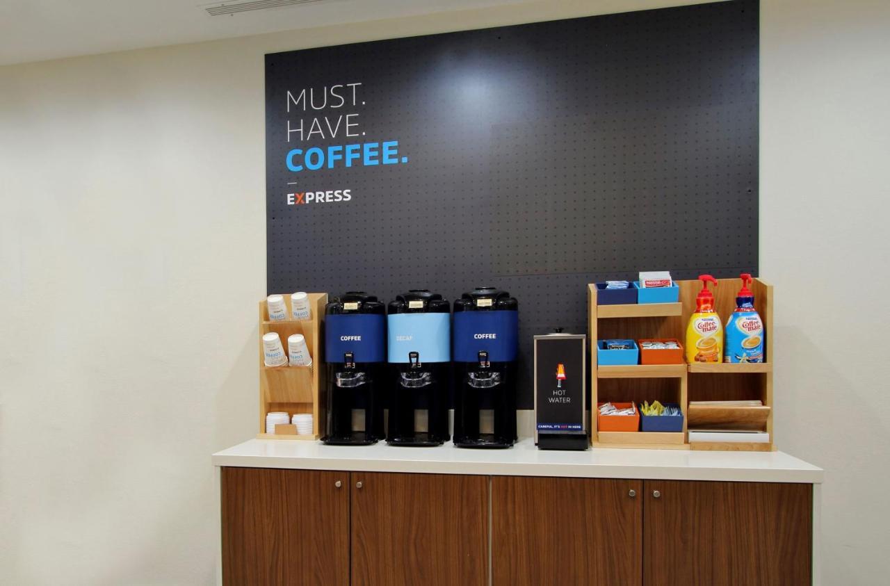 Express North Telecom Park By Ihg 2*