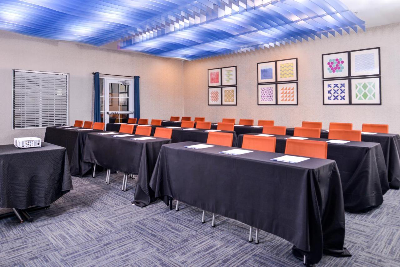 Express North Telecom Park By Ihg Tampa