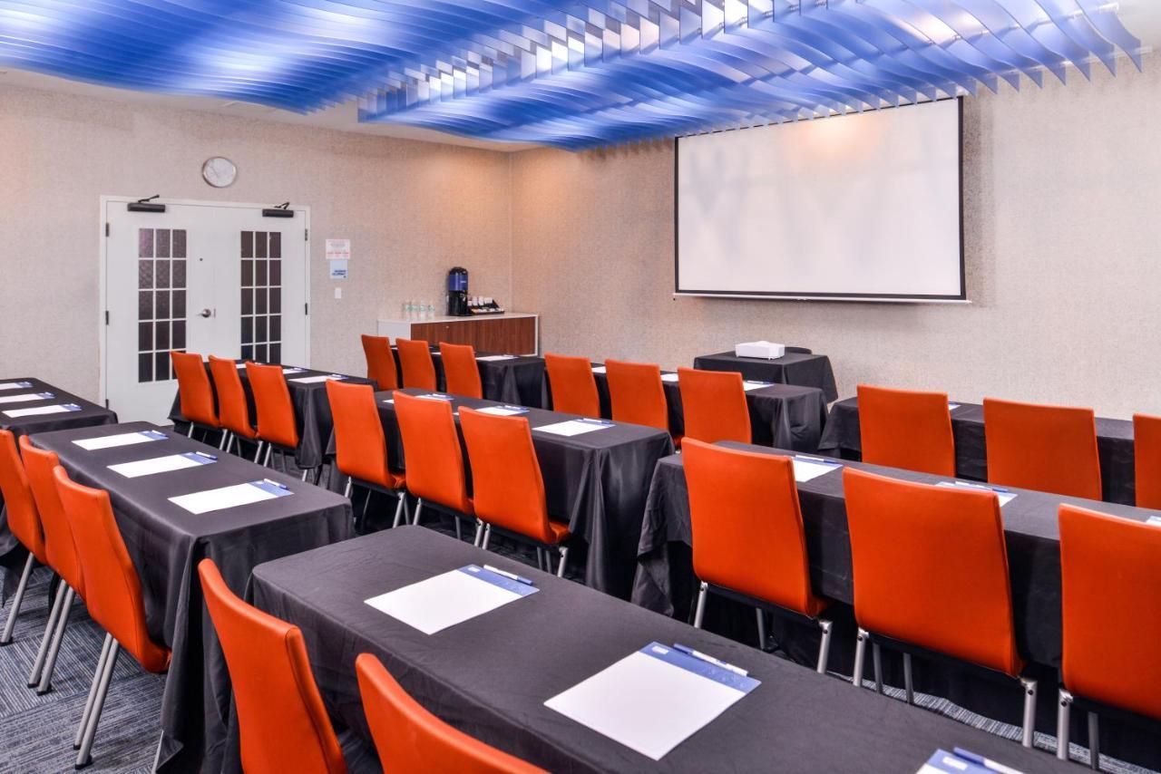 Express North Telecom Park By Ihg