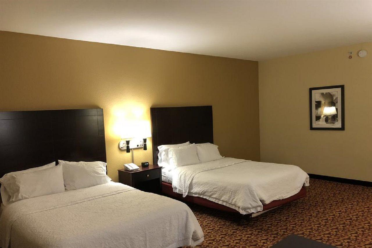 Hampton & Lauderdale - Hotel