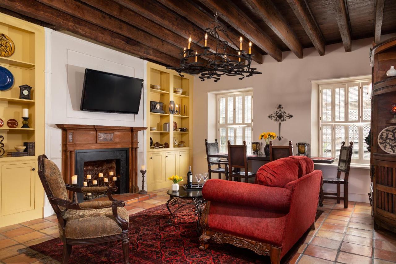 Bayfront Marin House Bed & Breakfast 3*