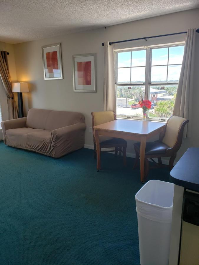 Aparthotel Quarters Daytona 3*