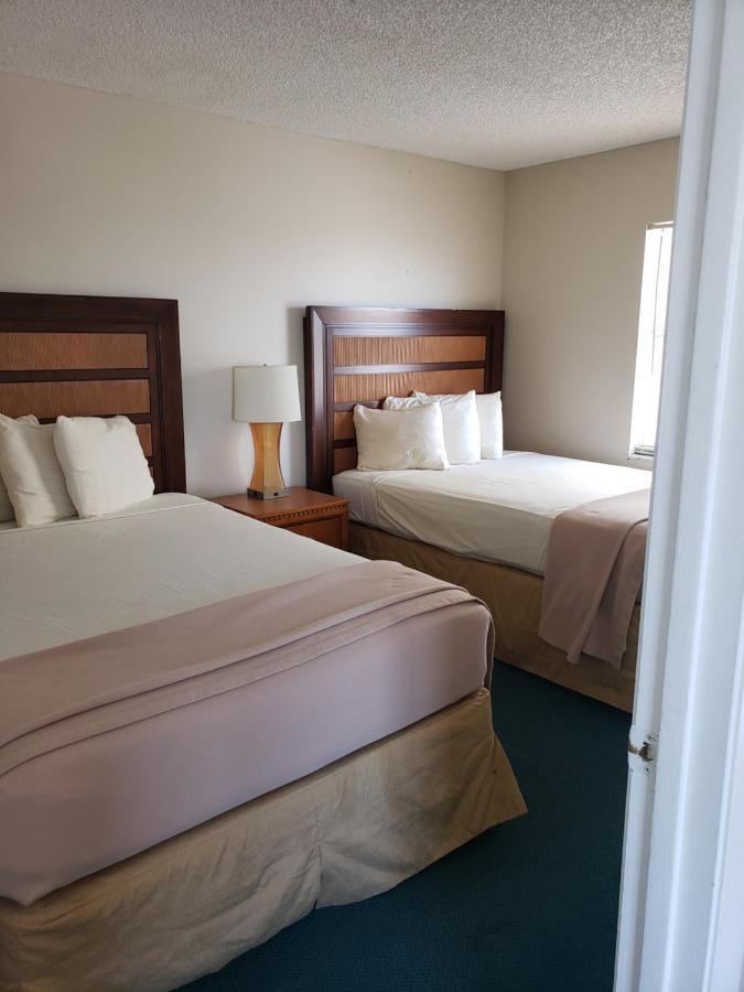 Quarters Daytona Aparthotel 3*
