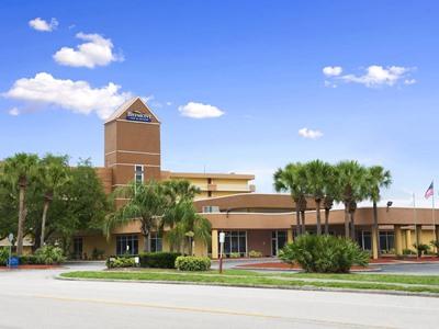 Hotel Baymont By Wyndham Celebration