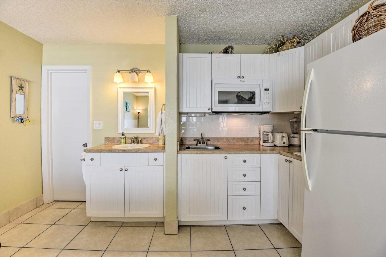 Apartment Waterfront Daytona With Pool Access!