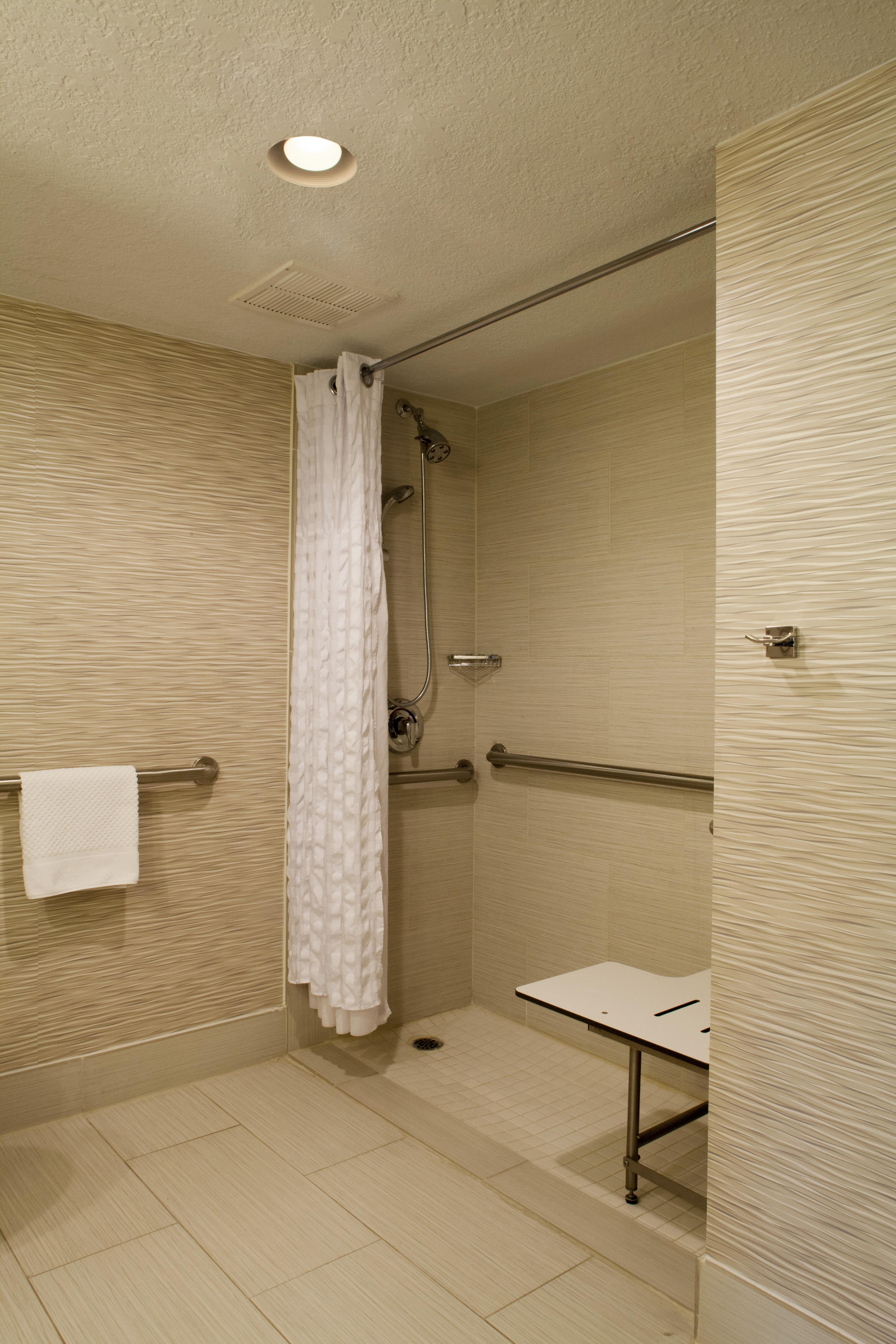 Hotel Doubletree By Hilton Airport Jacksonville