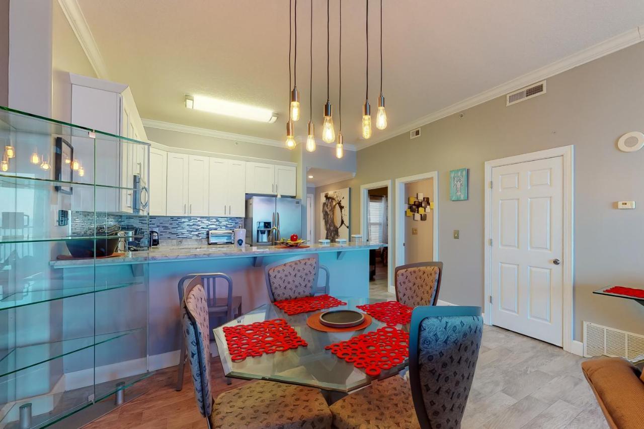 Ocean 1802 Apartment