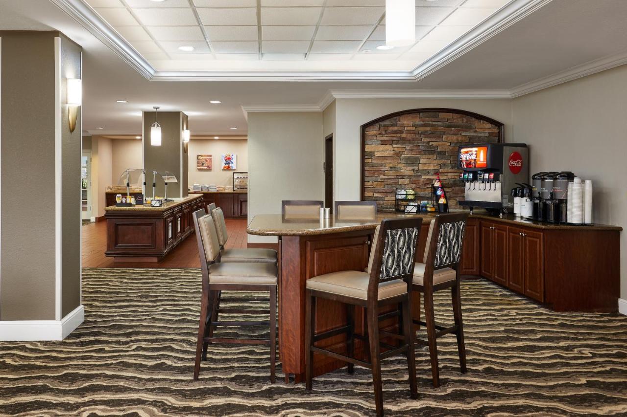 Staybridge South By Ihg Hotel 3*