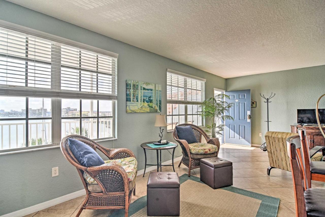 Coastal With Pool, Walk To Clearwater Beach! Apartment Clearwater Beach