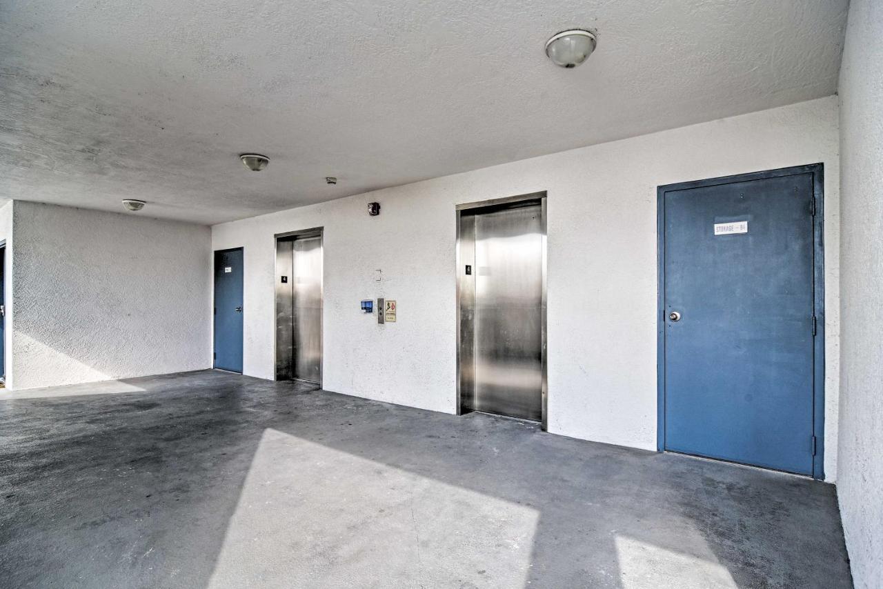 Coastal With Pool, Walk To Clearwater Beach!