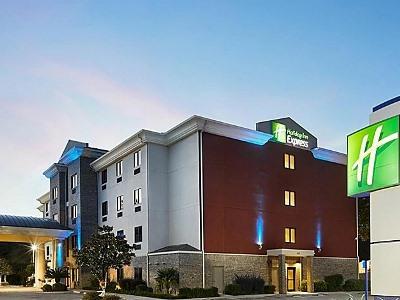 Hotel Express & Pensacola-west Navy Base By Ihg