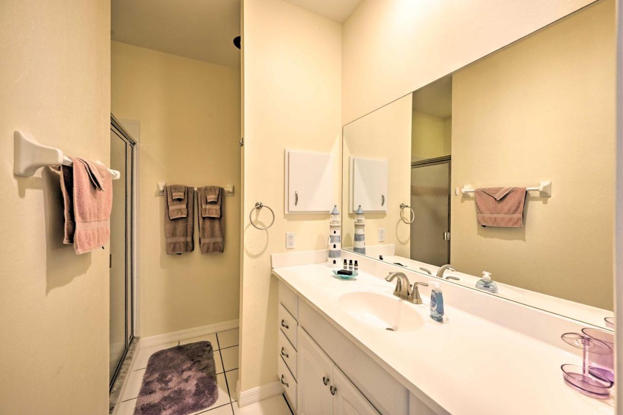 Holiday home Escape With Screened Pool, Near Beaches! Cape Coral