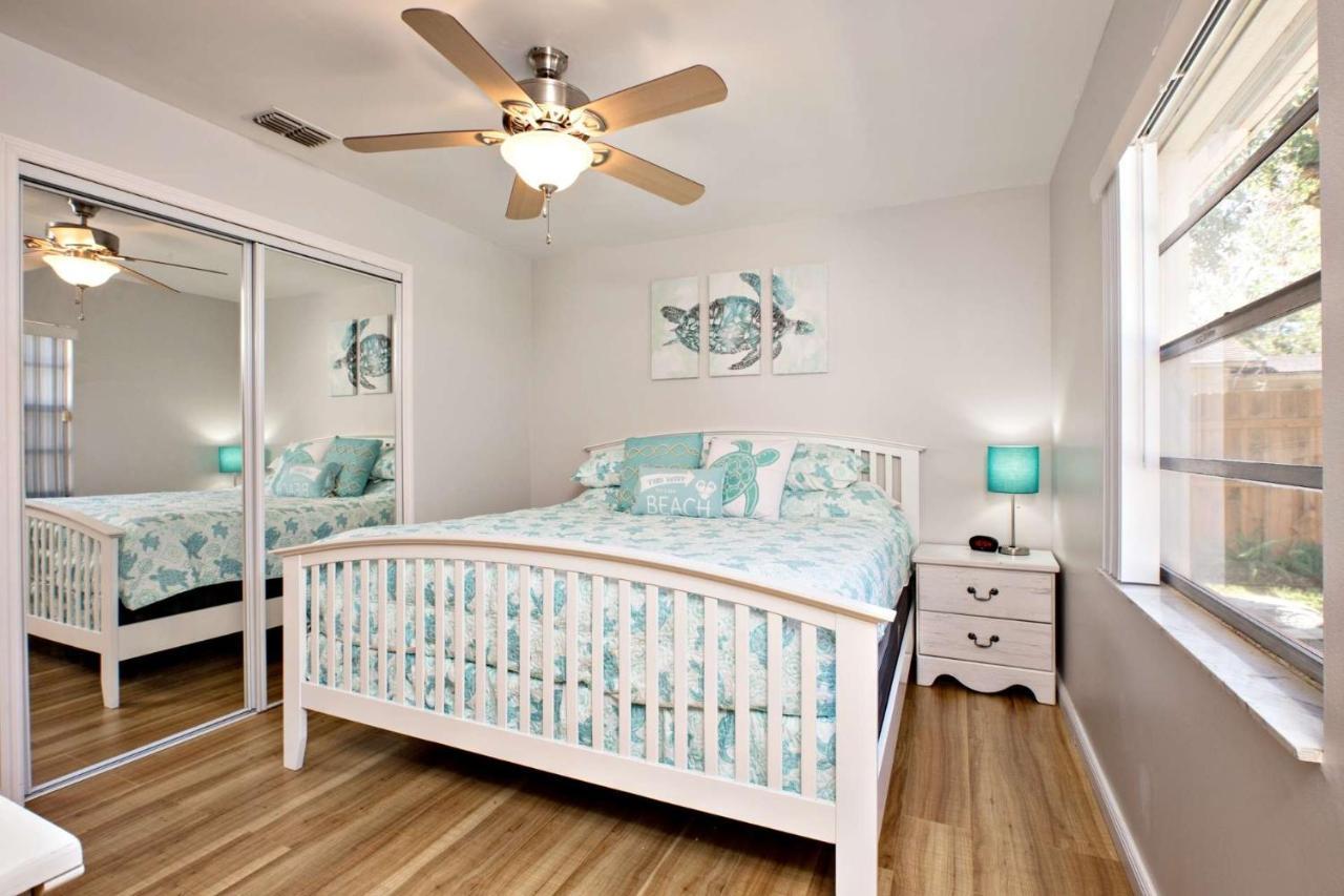 1050 Tompkins Drive Holiday home Port Orange