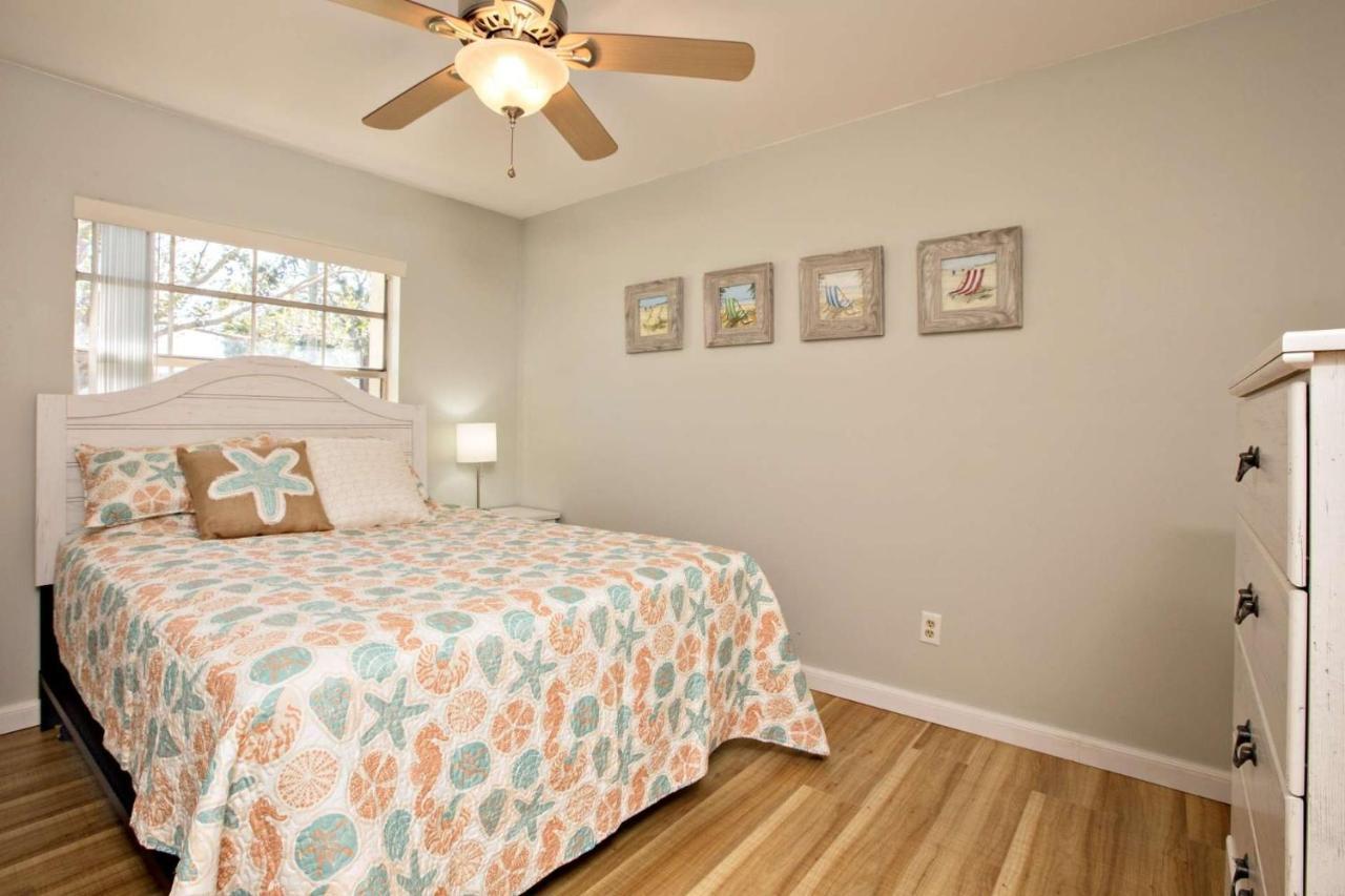 Holiday home 1050 Tompkins Drive *