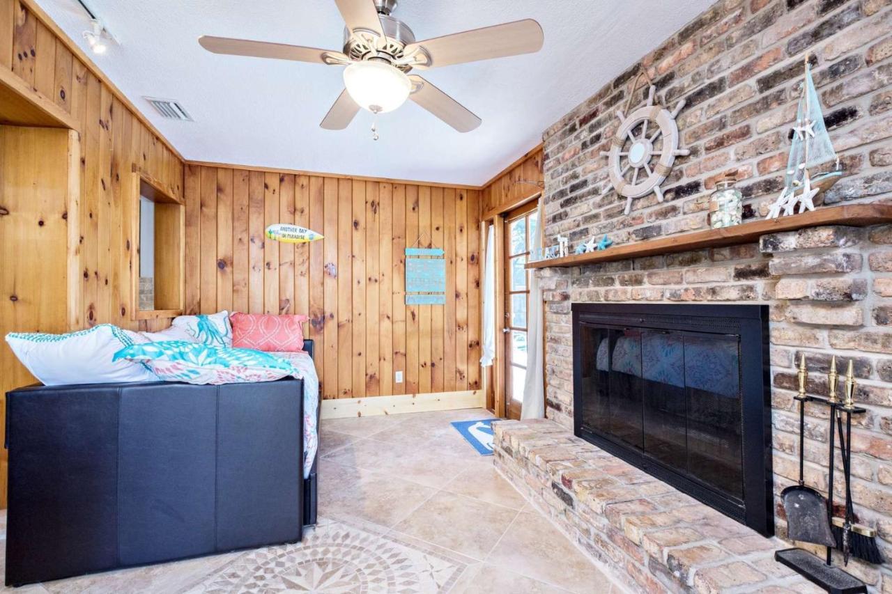 1050 Tompkins Drive * Port Orange