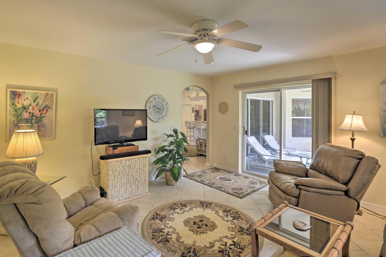Holiday home Quiet With Backyard And Grill In Cape Coral! *