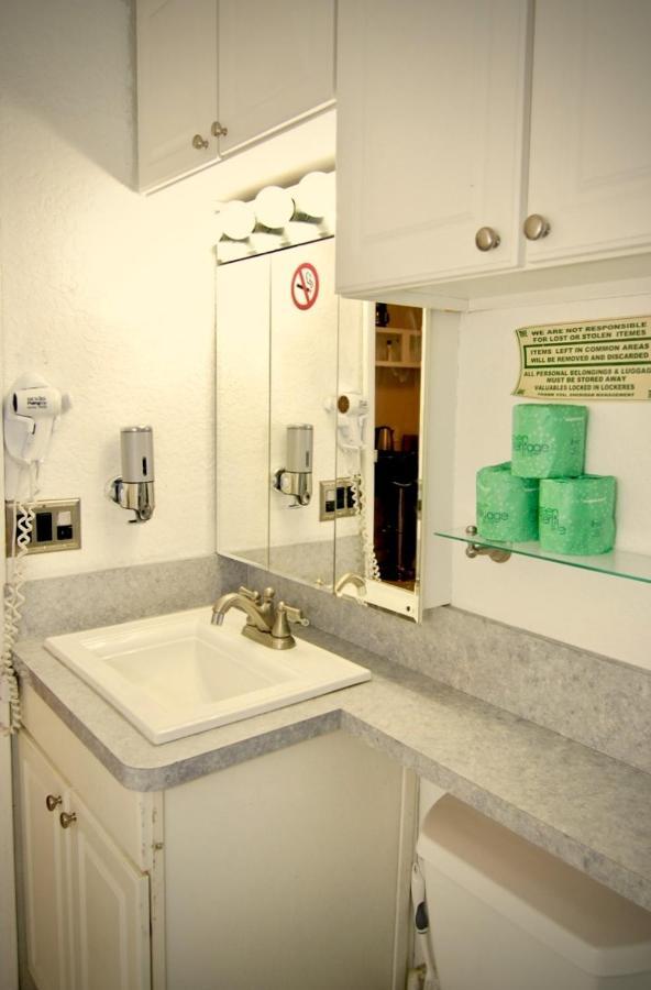 Sheridan Hostel Dania Beach