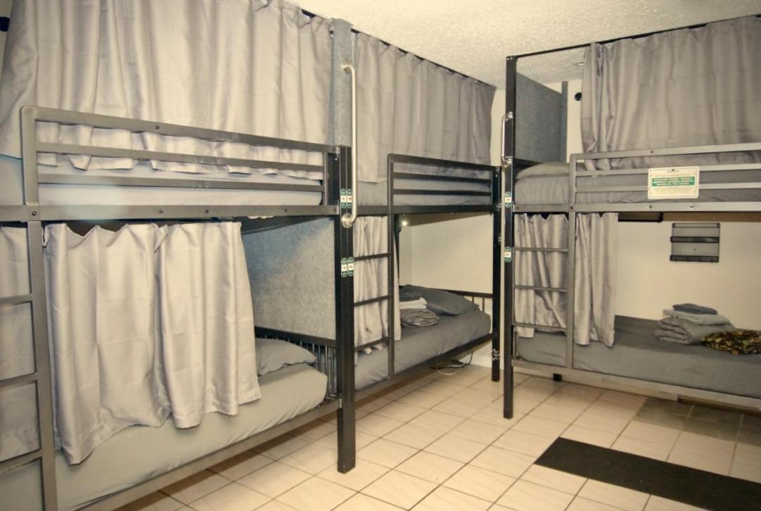 Sheridan Hostel *