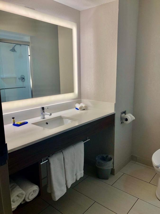 Express & By Ihg 3* Clewiston