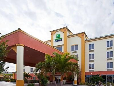 Express & Cocoa By Ihg Resort 2*