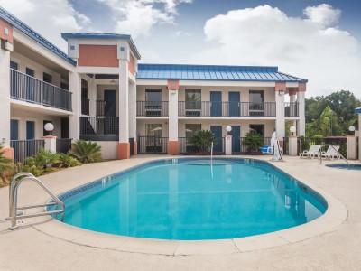 Hotel Days Chiefland